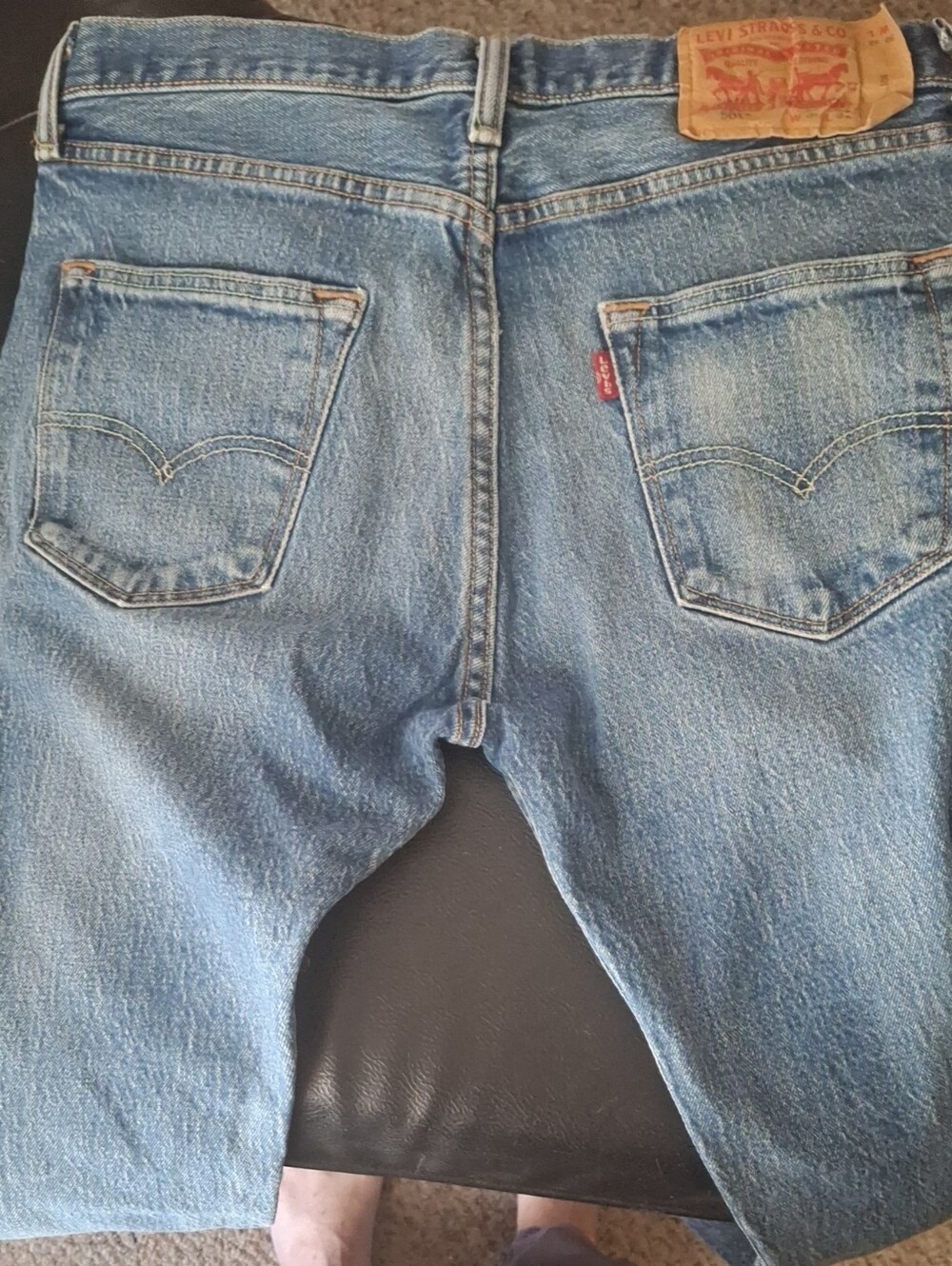 Levi's Relaxed Fit 501 Button Fly Blue Denim Jeans Size 30 W, 32 L